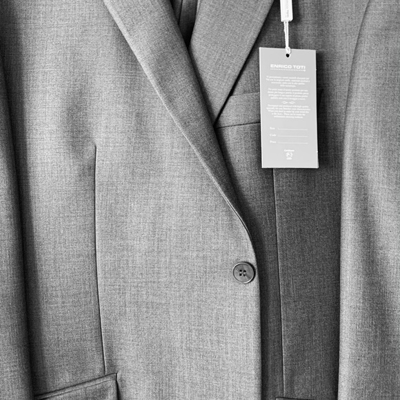 Medium fit suit - Picture 5 of 5